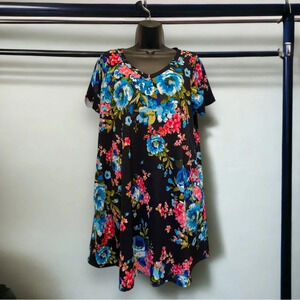 Glitzy girl boutique t shirt floral dress size medium pockets‎